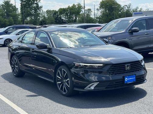 Crystal Black Pearl 2026 Honda Accord Hybrid Touring