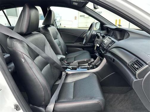 2017 Honda Accord Sport SE