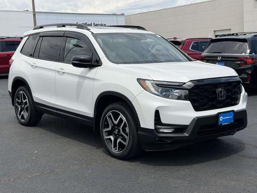 Platinum White Pearl 2022 Honda Passport Elite