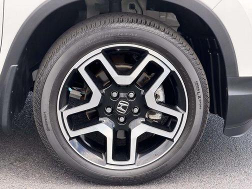 Platinum White Pearl 2022 Honda Passport Elite