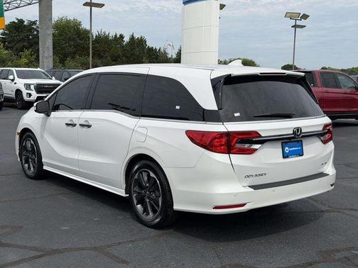 Platinum White Pearl 2024 Honda Odyssey Elite