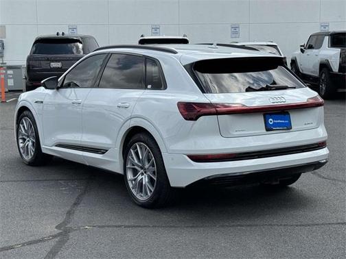 2021 Audi e-tron Prestige