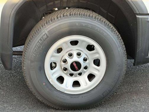 2025 GMC Sierra 2500 Pro