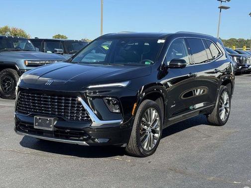 2025 Buick Enclave Avenir