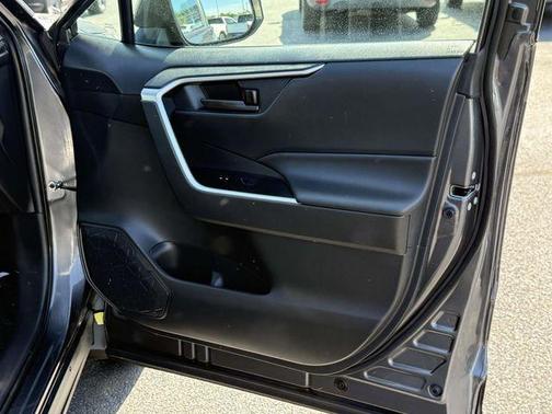 Magnetic Gray Metallic 2021 Toyota RAV4 LE