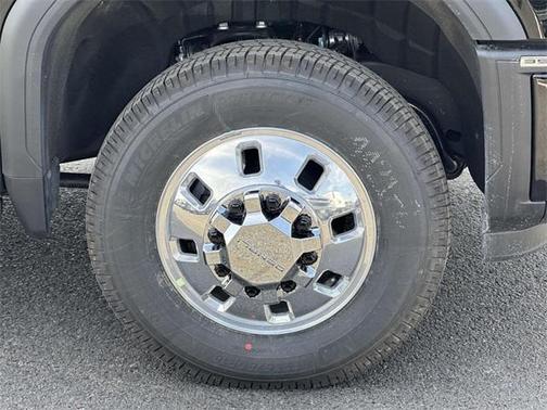 2025 GMC Sierra 3500 Denali