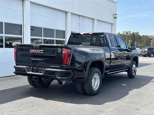 2025 GMC Sierra 3500 Denali