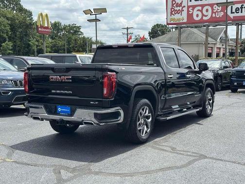 2024 GMC Sierra 1500 SLT