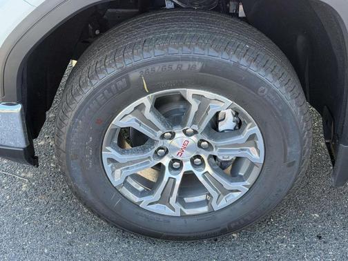 Summit White 2026 GMC Sierra 1500 SLT