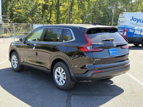Crystal Black Pearl 2027 Honda CR-V LX