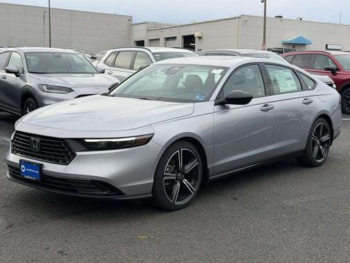 Solar Silver Metallic 2026 Honda Accord SE