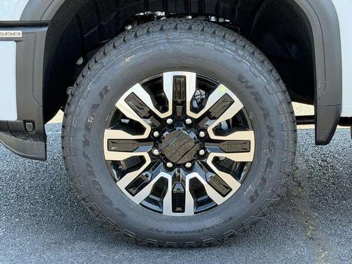 Glacier White 2026 GMC Sierra 2500 Denali Ultimate