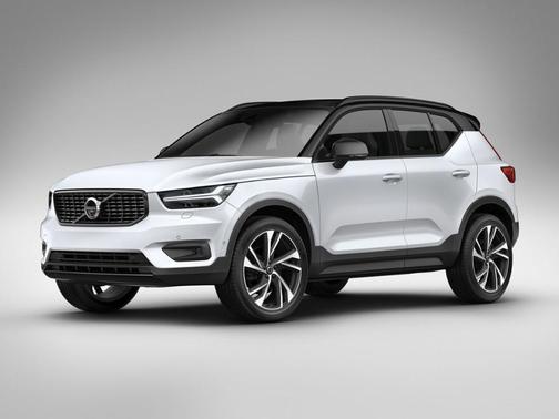 Crystal White 2019 Volvo XC40 T4 R-Design