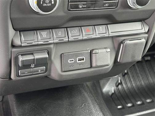 2025 GMC Sierra 3500 Pro