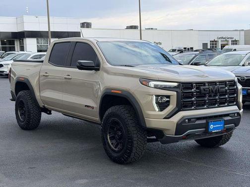 2023 GMC Canyon AT4