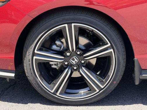 R 569M 2026 Honda Accord SE