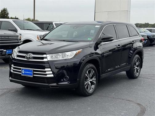 2019 Toyota Highlander LE