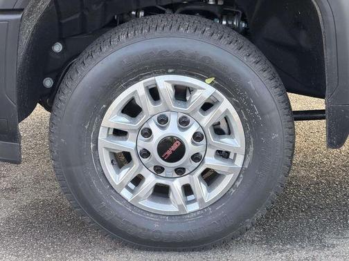 2026 GMC Sierra 2500 SLE