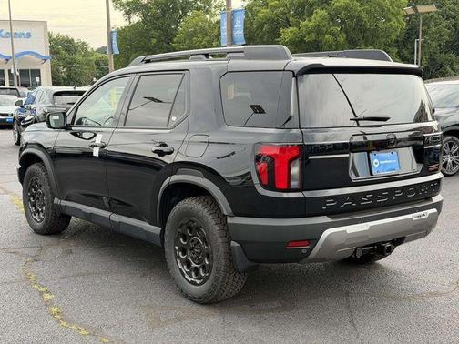 Crystal Black Pearl 2026 Honda Passport TrailSport Elite Blackout