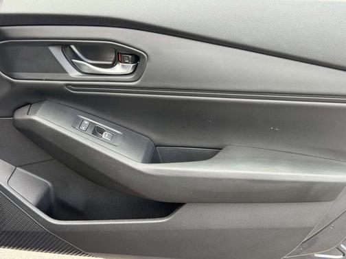 Meteorite Gray Metallic 2025 Honda Accord SE