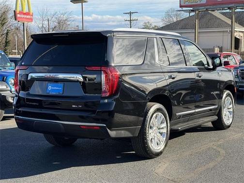 2024 GMC Yukon SLT