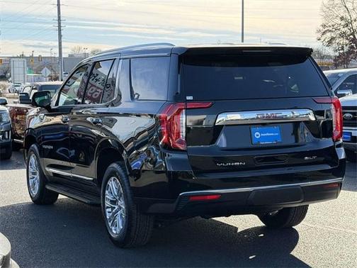 2024 GMC Yukon SLT
