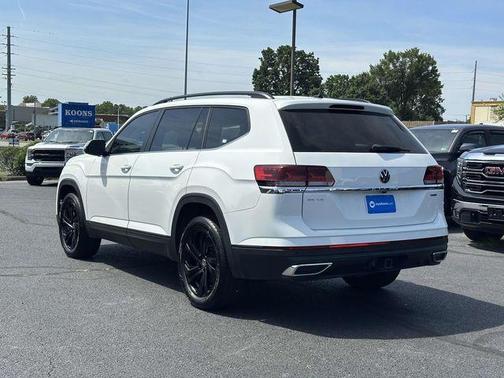 2023 Volkswagen Atlas 3.6L SE w/Technology