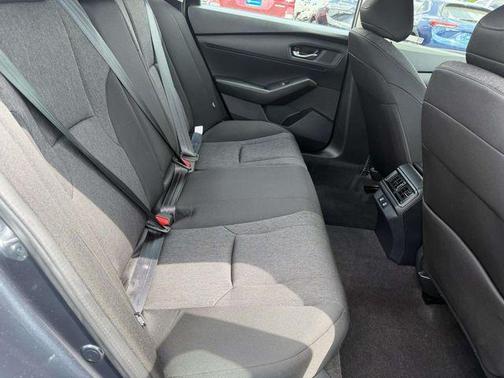 Meteorite Gray Metallic 2025 Honda Accord LX