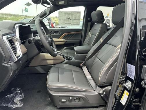 2025 GMC Canyon Denali