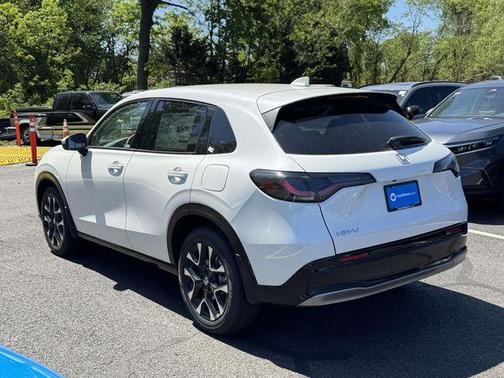 Platinum White Pearl 2026 Honda HR-V EX-L