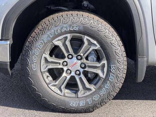 Sterling 2026 GMC Sierra 1500 SLE