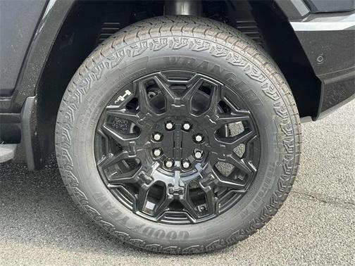 2025 GMC HUMMER EV SUV 2X