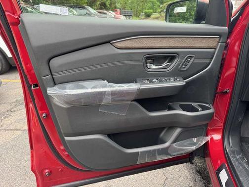 Radiant Red Metallic II 2026 Honda Pilot Elite