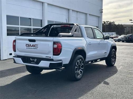 2025 GMC Canyon AT4