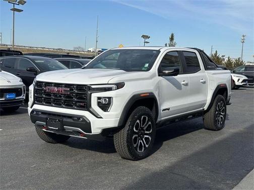 2025 GMC Canyon AT4