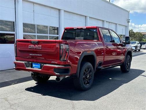 2025 GMC Sierra 2500 AT4