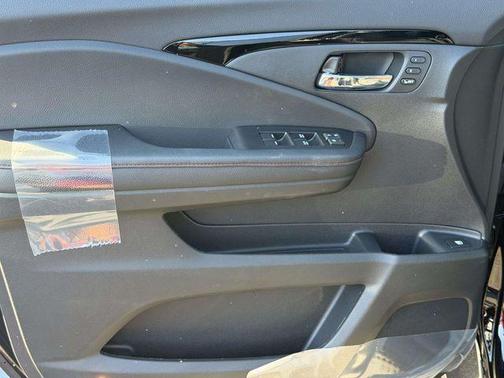Crystal Black Pearl 2026 Honda Ridgeline Black Edition