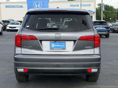 Modern Steel Metallic 2016 Honda Pilot EX-L