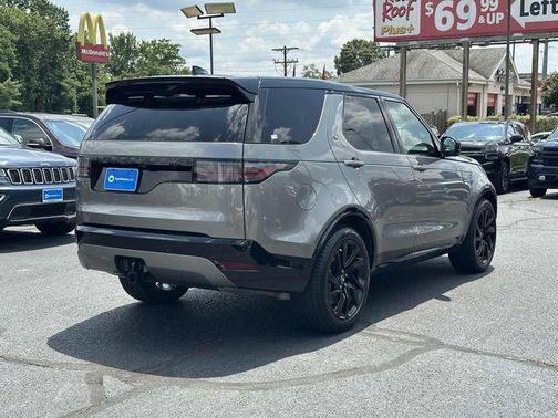 2024 Land Rover Discovery P360 Dynamic SE