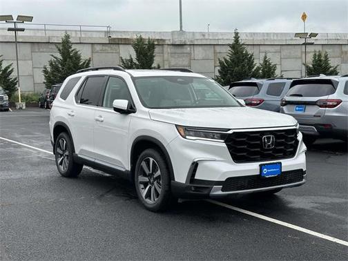 2025 Honda Pilot Touring