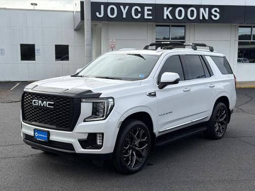 White Frost Tri-Coat 2021 GMC Yukon SLT