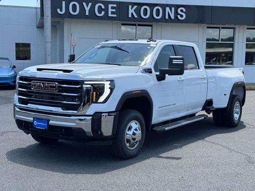 Summit White 2026 GMC Sierra 3500 SLE