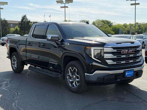Onyx Black 2026 GMC Sierra 1500 SLE