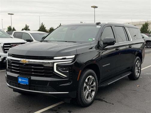 2025 Chevrolet Suburban LS
