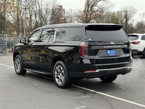 2025 Chevrolet Suburban LS