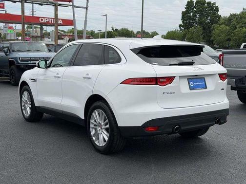 Polaris White 2017 Jaguar F-PACE 35t Prestige