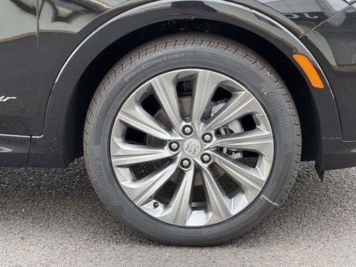 Ebony Twilight Metallic 2026 Buick Envista Avenir