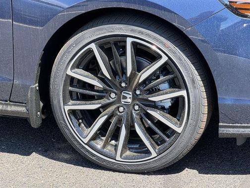 Canyon 2026 Honda Accord Hybrid Touring