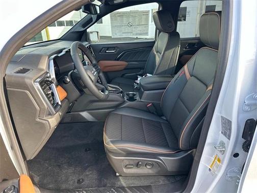 2025 GMC Canyon AT4