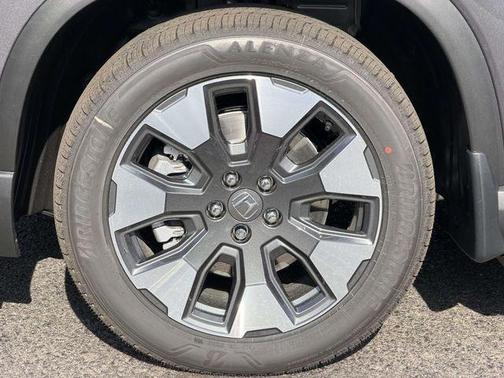 Modern Steel Metallic 2026 Honda Pilot Elite